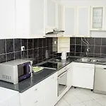 Apartment Leatoni *
